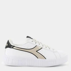 STEP P- SPORTIVE SOLITARY STAR 101.178335